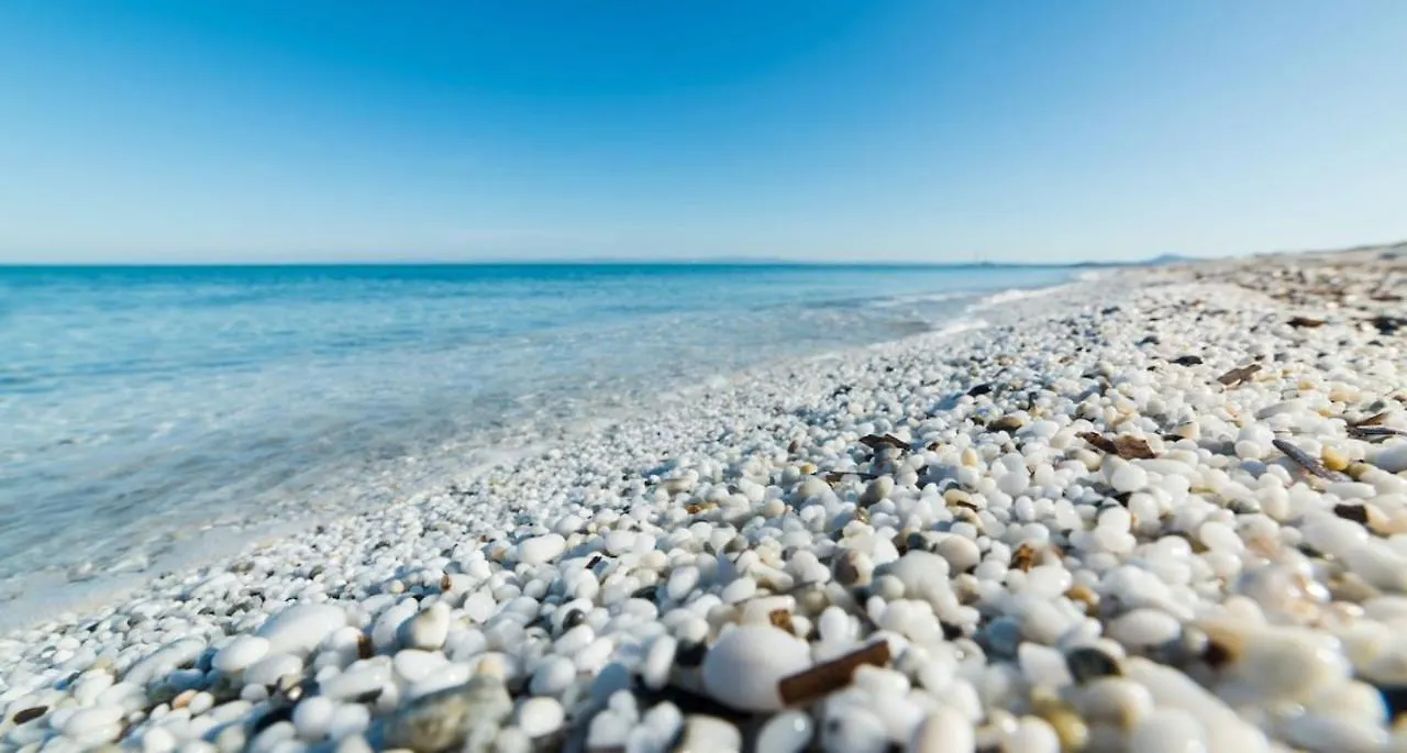 Casa vacanze casetta sul porticciolo Stintino Italia